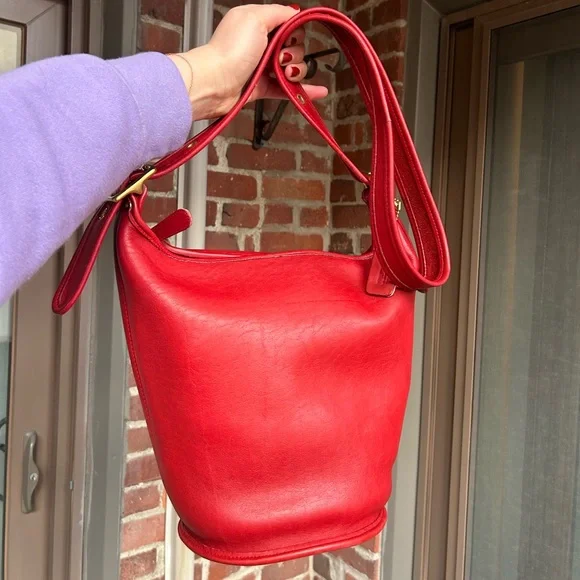 Vintage coach Helen's legacy small duffel bucket back style 9953 red leather y2k - Picture 3 of 11
